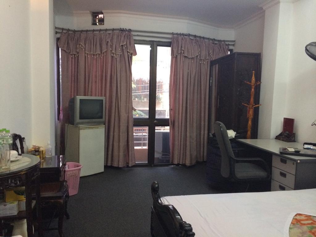 Ngoc Linh Hotel هانوي الغرفة الصورة